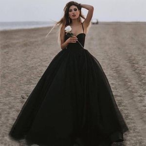 Sexy spaghettibandjes zwarte baljurk quinceanera jurken sweet 16 vloerlengte liefje gelaagde tule vloerlengte vestidos 15 a5366161
