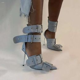 Sandales pointues sexy talales pointues talons solids multiprèces de boucle de détail de boucle d'été Femmes à l'extérieur des chaussures en caoutchouc Cool 1C4