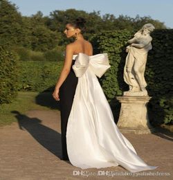 Robes de soirée sexy sans bretelles Aline blanc et noir haut côté fendu longueur de plancher robe formelle robes de soirée de bal avec grand arc5528943