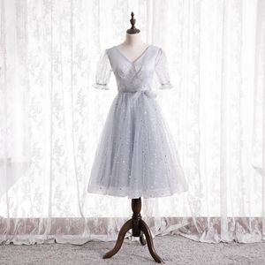 Robes de demoiselle d'honneur gris argenté sexy d'été V-Back en tulle doux avec des paillettes d'étoiles