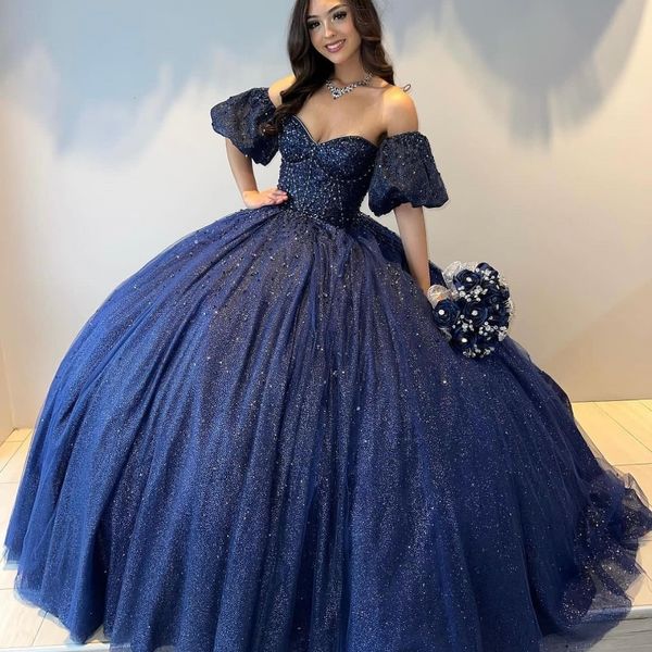 Sexy Sweetheart azul marino brillante Quinceañera Vestidos De manga corta cuentas Vestidos De 15 Anos corte tren Vestidos De fiesta De cumpleaños