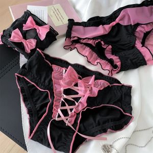 Sexe Tie Style Underwear Lace Hollow Bow dames Panties Mid-Waist Breathable Triangular Shorts Breifs 240402