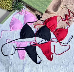 Sexy Dos piezas Swimsuit Pink Red Black Blanco Blanco Classics Fashion Fashionwear Metal Bikinis Diseñador Thong Bíquinis Sets de micro bikini de lujo con etiqueta XL