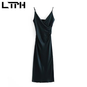 sexy v-hals donkergroene vrouwen satijn jurk mouwloze riem robe hoge taille split mid-length elegante jurken zomer 210427