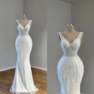 Robe de mariée sirène Sexy, col en v, bretelles, coupe cintrée, traîne de balayage, avec des Appliques en dentelle, robe formelle sans manches