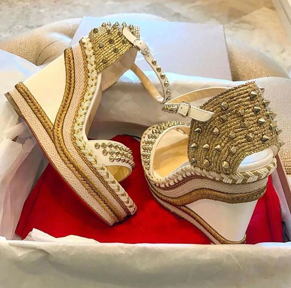 Sexy Femmes Talons Hauts Talons Designer Coins Pyraclou Goujons Madmonica Espadrille Compensées Plateforme Gladiateur Sandales Reds Bott Dames Sandales Compensées Pointes Rivets