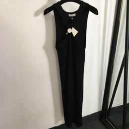 Femmes sexy robe tricotée blanche robe noire noire élégante robe noire blanche
