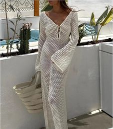 Robe de plage longue en tricot pour femmes, Sexy, ajourée, manches profondes, col en V, Cover-Up pour Bikini, automne, dos nu, vacances, 240314
