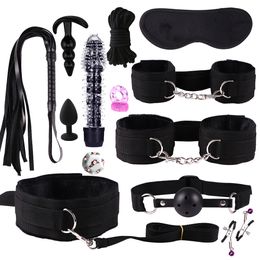 Sexyyshop Accesorios eróticos Bondage Gear Set Juguetes para mujeres Parejas Esposas Juegos Whip Gag Bdsm Kits