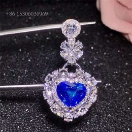 Sgarit non chauffé au bleu royal Gold Gold Afrique du Sud Real Diamond Diamant Natural Sapphire Pendentif pour la forme du coeur des femmes