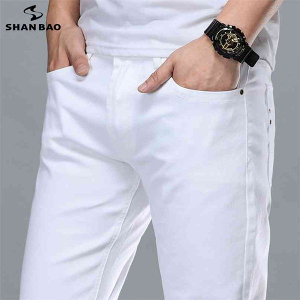 SHAN BAO Mode Homme Jeans Blanc Printemps Été Marque Vêtements Coton Élastique Confortable Business Casual Jeunesse Slim 210723