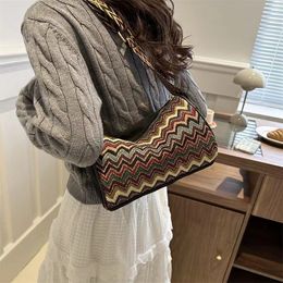 Shanghai New National Style 2024 Spring New Fashion Style Ethnic Stripe Crossbody Women's Bag Wide Back Sprle Spirder Sac