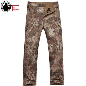 Requin Peau Softshell Tactique Militaire Camouflage Pantalon Hommes Hiver Armée Étanche Chaud Jogger Camo Polaire Droite Pantalon Mâle 210518