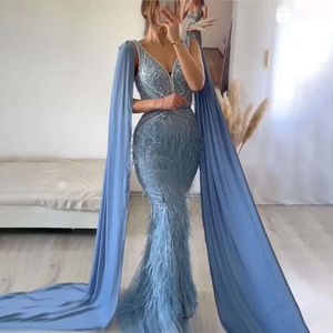 Sharon zei luxe veren blauwe zeemeermin avondjurk met cape mouwen lila kralen prom jurken voor vrouwenfeest