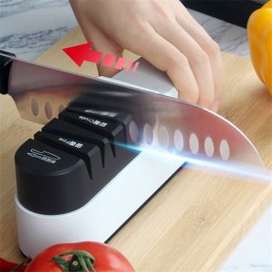 Afiladores Afilador de cuchillos eléctrico Carga USB Amoladora automática Hogar Inalámbrico Herramientas de cocina rápidas 230616