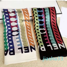 Chal canal 50x50cm cc conjunto de letras de seda bufanda regalo patrón de lujo modelo de primavera de alta gama