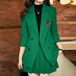 Costume vert à manches longues et col châle pour femme, jupe de tempérament taille haute, à la mode, ensembles élégants d'automne, 2 pièces, 240219