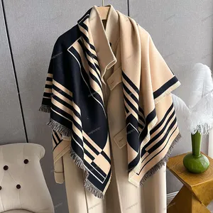 SHOUWS 2023 Designers SCRANF Luxe Wraps Silk Pashmina Fashion Shawl klassieke letters Print 2 kleuren Warm Cashmere Kerchief sjaals 2308