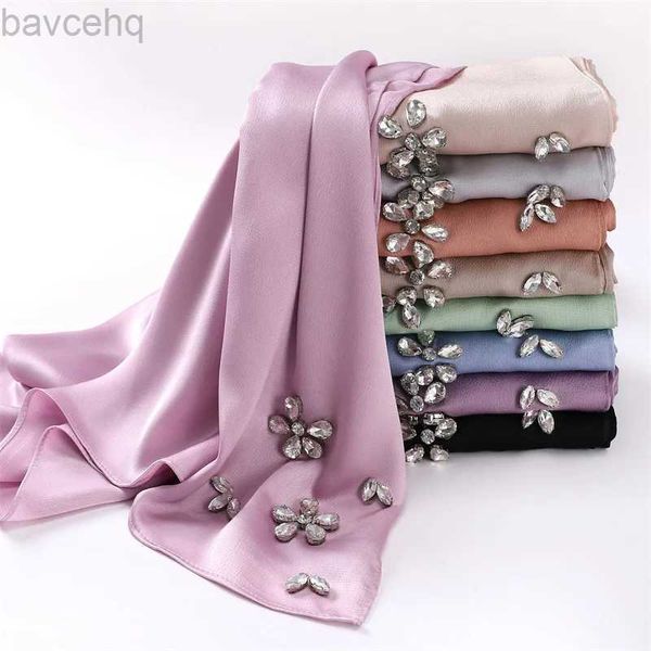 Châles 2023 Stit de luxe Diamond Floral Bubble Murffon Instant Hijab Châles Lady High Quality Wrap Beach Bufandas Ramadan Muslim Sjaal D240426