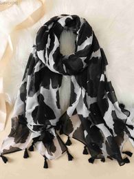 SHAWLS LUXury Brand 2022 Autumn Winter Winter Dames Scarf Beach Sjawl Katel Lady Fashion Flower Sjailves Bandana Pashmina Wrap Hijab Muffler D240426