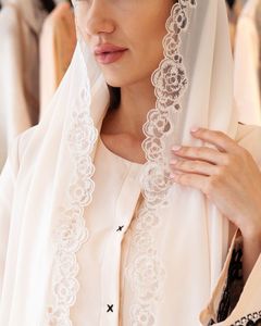 Châles À la mode brodé dentelle Hijab froissé soie Satin écharpe musulman châle plaine doux Turban bandeau bandeau Foulard mariage Hijab 230922