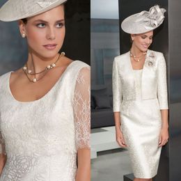 Gaine Ispirato Mère de la robe de mariée Jewel Neck manches courtes imprimé pailleté deux pièces robes d'invité de mariage longueur au genou robe de soirée