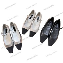 mouton de mouton Mary Jane Ballet Flat Chaussures Logo Boucle Boucle Sandale Loafers Femmes Chaussures robes plates Chaussures de créateur de luxe Chaussures de bureau