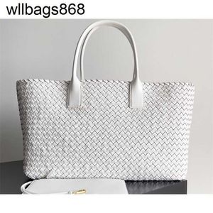 Venetabotegs de mouton Venetabotegs Cabat Handbag Classic surdimensionné de sac à main tissé avec une grande capacité polyvalente et haut de gamme