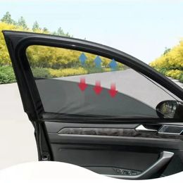 Cortinas transparentes 4 Uds. Cubiertas de puerta de pantalla de ventana de coche de estilo japonés SUV parasoles de ventana de coche laterales universales para bebé funda de malla mosquitera de coche 231018