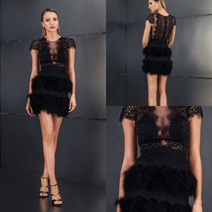 Pure dentelle robes de bal de fourrure sexy noir volants courtes robes pageant robes sur mesure formelle robe de soirée