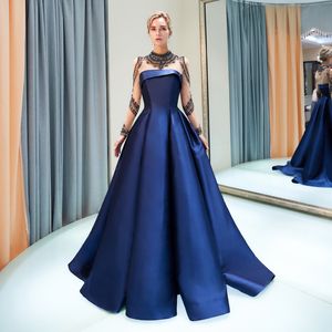 Sheer nek en lange mouw met applique kralen a-lijn blauw prom jurk avondjurken 2018 godin speciale gelegenheid jurken op maat gemaakt