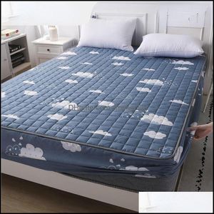 Ensembles de draps Fournitures de literie Textiles de maison Jardin Haute qualité Épaissir Matelas matelassé Er King Queen Lit Drap-housse perméable à l'air Non In