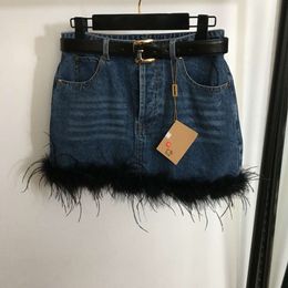 Shenzhen Fashion Fashion Feather Splicing Jirt chanvre Emballé Denim Short avec ceinture bleue