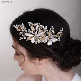 Shine Crystal Pearl Flower Nupcial Hair Comb Headmade Gold Leaves Biade Headdress Mujeres Wedding Head Accessories Girl Headpiece L230704