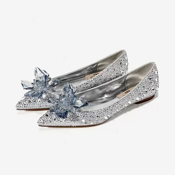 Brillantes cristales planos Zapatos de boda para la novia Con cuentas Diseñador de lujo Tacones Cenicienta Bombas Punta estrecha Pedrería Zapatos de novia 3 colores wly935