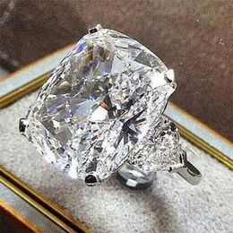 Brillant bijoux de luxe 925 en argent sterling princesse grandes pierres précieuses claires topaze blanche CZ diamant fête femmes bague de mariage pour cadeau d'amant