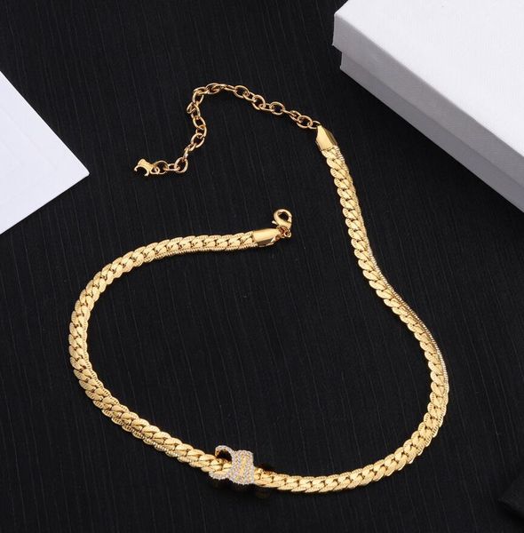 Brillante 18K Chapado en oro Cadena Gargantilla Collar Diseñador Rhinestone Carta Collares Pulsera Accesorios de joyería de alta calidad para mujeres Amantes del banquete de boda Regalos