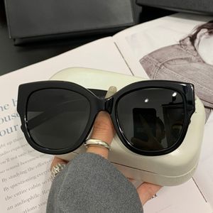 Glanzende zwarte grijze vierkante zonnebril voor dames heren m95 zonnebril tinten occhiali da sole Designer zonnebril gafas de sol UV400 bescherming brillen met doos