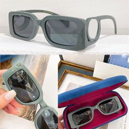 Cadre acétate de gris foncé brillant Lunettes de soleil 1325 pour hommes Designer Shadow Box Cames Rectangulaires Laisses Lens solides pour femmes Hinge305y