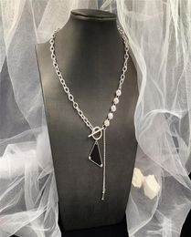 Glanzende diamantletter Hanger Ketters Designer Triangle Hip Hop Necklace Women Crystal Metal Chain Collar Gift7018473