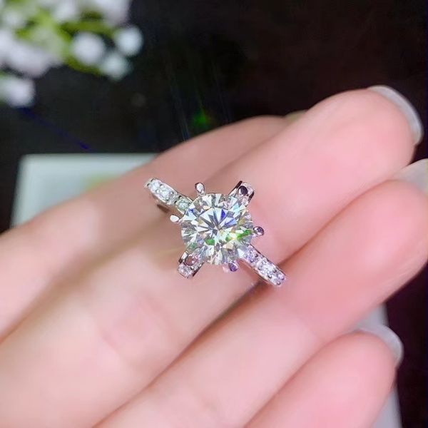 Bague de fiançailles en moissanite brillante pour femmes, en argent véritable 925, personnage attrayant, cadeau d'anniversaire pour fille, date essentielle