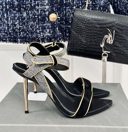 Glanzende hangslotpomp Sandaalvrouwen Luxe ontwerper Tom Heels van topkwaliteit strandplatform Hoge hak sandals schoenen