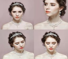 Accessoires de mariée en perles brillantes, couronne en cristal, collier, boucles d'oreilles, ensemble de trois pièces, bijoux de mariée à la mode, accès de mariée bon marché4672093