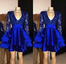 Robes de bal bleu Royal brillant, robes de bal courtes, longueur genou, manches longues, paillettes appliquées, robe de Cocktail 2806280