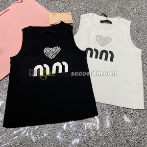 Tanques de motif de coeur Top Femmes Perle Décoration Gire Round Cou Tricots T-shirt Summer Elastic Vestets