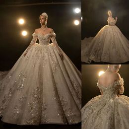 Glanzende bruiloft prachtige jurk baljurk op maat gemaakt off-shoulder mouw pailletten lange trein kerk bruidsjurken es