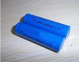 Verzend 2PCSlot 14500 37V Oplaadbare lithiumbatterij zaklampbatterij 1200 mAh 37V 14500 lithium batterij7700286