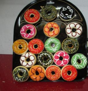 Verzend 48 stukken Mixed 5 cm hele donut squishy koelkast magneet voedsel snoep educatief kerstcadeau voor kinderen2707796