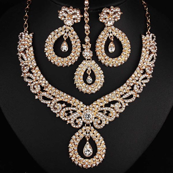 Ensemble de bijoux de mariage pour mariée indienne, collier et boucles d'oreilles en strass blanc, chaîne frontale, trois pièces, expédié 231015