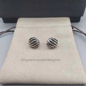 Pendientes de envío Stud Pendientes clásicos gratis Pop diseñador mujer lujo Lady bijoux 14 mm joyería moda Etiqueta de moda Plata chapada en oro de 14 quilates Hebilla Regalo CMCX